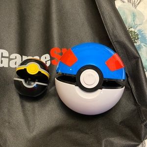 Pokémon balls